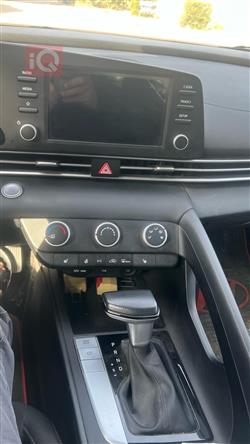 هیۆندای ئەلەنترا